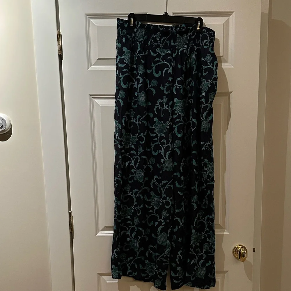 SUNDANCE women’s Himari Floral Pants - Picture 2 of 7